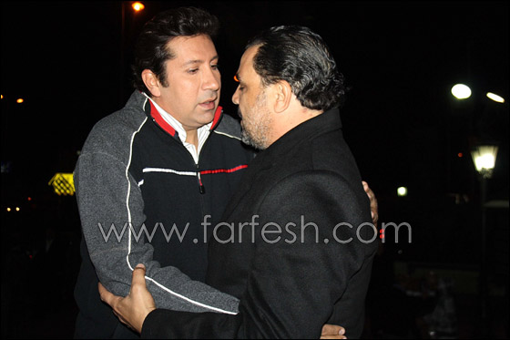 مسلسلات اون لاين يرصد بالصور لحظات حزن مجدي كامل على وفاة والده    صورة رقم 7