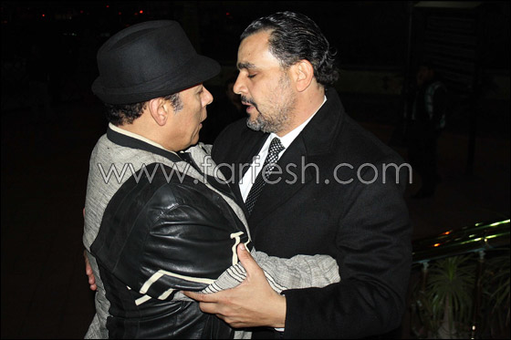 مسلسلات اون لاين يرصد بالصور لحظات حزن مجدي كامل على وفاة والده    صورة رقم 8