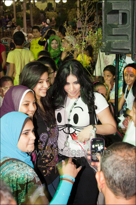 مروة نصر تتعرض لهجوم القرصنة في مروة نصر تتعرض لهجوم القرصنة في