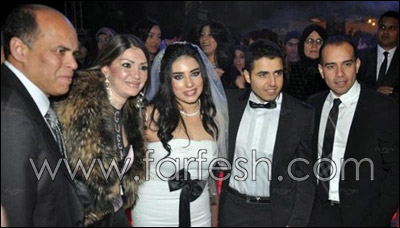 بالصور: عقد قران الفنانة مروة نصر من الموزع محمد علام صورة رقم 9 بالصور: عقد قران الفنانة مروة نصر من الموزع محمد علام صورة رقم 9