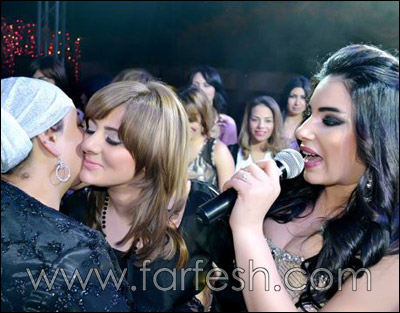 بالصور: عقد قران الفنانة مروة نصر من الموزع محمد علام صورة رقم 16 بالصور: عقد قران الفنانة مروة نصر من الموزع محمد علام صورة رقم 16