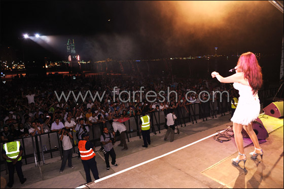 ميليسا افتتحت حفلات الـ ميليسا افتتحت حفلات الـ