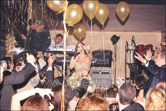 النجمة ميليسا تلهب الحضور ليلة رأس السنة! صورة رقم 9 النجمة ميليسا تلهب الحضور ليلة رأس السنة! صورة رقم 9