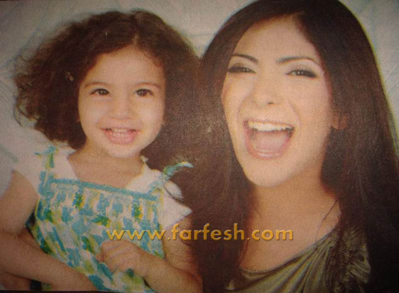 نجمات مصر يقضين رمضان مع عائلاتهن على شواطيء البحر!   صورة رقم 7