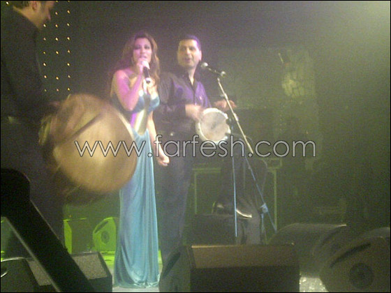 بالصور: نجوى كرم تحتفل بعيد ميلادها مع معجبيها في المغرب صورة رقم 5 بالصور: نجوى كرم تحتفل بعيد ميلادها مع معجبيها في المغرب صورة رقم 5