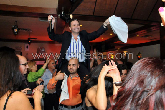 حفل مميز لـ حفل مميز لـ