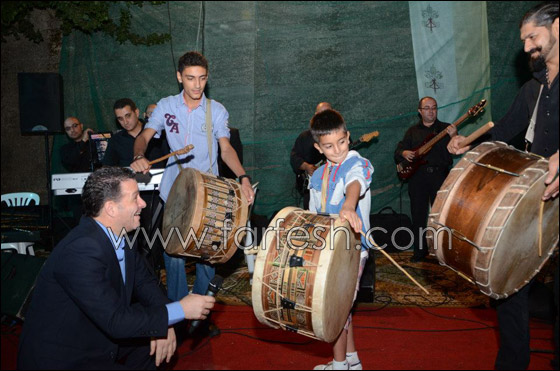 الفنان نقولا الأسطا يؤكد لمحبيبه استمراريته في تقديم أفضل الأغاني صورة رقم 6 الفنان نقولا الأسطا يؤكد لمحبيبه استمراريته في تقديم أفضل الأغاني صورة رقم 6