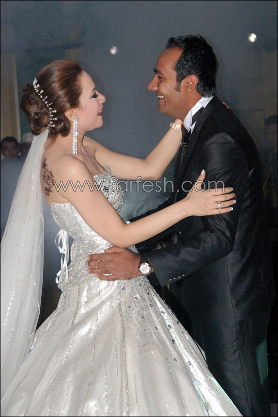 بالصور.. ألفت عمر ترتدي آخر تصميمات داغر في حفل زفافها    صورة رقم 1