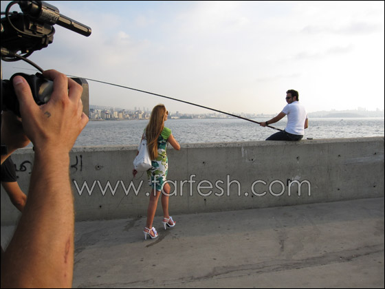 بالصور.. هل يصطاد الفنان عمر جاد السمك؟ أم ماذا؟؟    صورة رقم 5