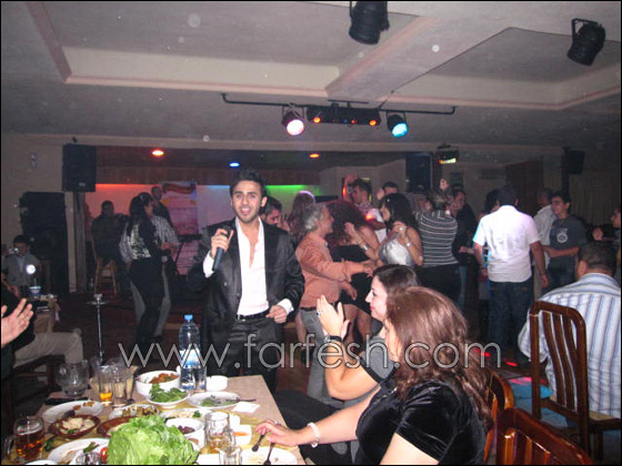 جماهير حاشدة تفوق كل التصورات في حفلات عمر جاد!   صورة رقم 9