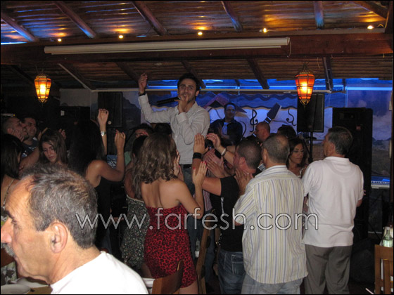 بالصور.. عمر جاد يتألّق في مطعم الكوخ عالية       صورة رقم 7