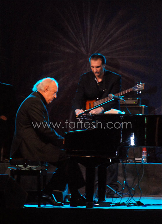 بالصور.. الموسيقار عمر خيرت وسط 3000 شخص!! صورة رقم 2 بالصور.. الموسيقار عمر خيرت وسط 3000 شخص!! صورة رقم 2