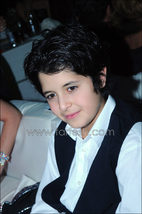 زوجة راغب علامة وولديه تحت عدسات المصورين! صورة رقم 3 زوجة راغب علامة وولديه تحت عدسات المصورين! صورة رقم 3