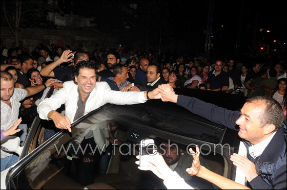 اكثر من 25 الف شخص في حفل الفنان راغب علامة! صورة رقم 4 اكثر من 25 الف شخص في حفل الفنان راغب علامة! صورة رقم 4