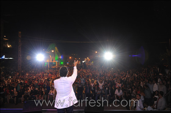 اكثر من 25 الف شخص في حفل الفنان راغب علامة! صورة رقم 3 اكثر من 25 الف شخص في حفل الفنان راغب علامة! صورة رقم 3