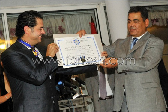 راغب يلتقي شاكيراً خلال ايام وتونس تكرمه بعد الصافي وفيروز صورة رقم 7 راغب يلتقي شاكيراً خلال ايام وتونس تكرمه بعد الصافي وفيروز صورة رقم 7