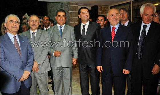 راغب يلتقي شاكيراً خلال ايام وتونس تكرمه بعد الصافي وفيروز صورة رقم 13 راغب يلتقي شاكيراً خلال ايام وتونس تكرمه بعد الصافي وفيروز صورة رقم 13