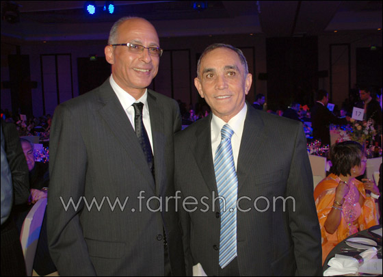 راغب علامة يبدع بأجمل اغانيه في حفل الوادي!! صورة رقم 11 راغب علامة يبدع بأجمل اغانيه في حفل الوادي!! صورة رقم 11