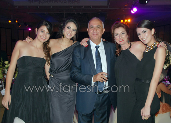 راغب علامة يبدع بأجمل اغانيه في حفل الوادي!! صورة رقم 5 راغب علامة يبدع بأجمل اغانيه في حفل الوادي!! صورة رقم 5