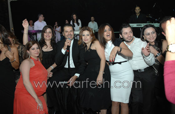 بالصور.. راغب علامة يحيي حفل في السفارة اللبنانية قطر! صورة رقم 8 بالصور.. راغب علامة يحيي حفل في السفارة اللبنانية قطر! صورة رقم 8