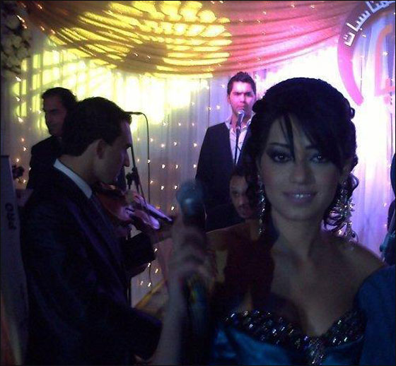 ملابس رحمة المثيرة تحرج الداعية الاسلامي عمرو خالد!! صورة رقم 3 ملابس رحمة المثيرة تحرج الداعية الاسلامي عمرو خالد!! صورة رقم 3