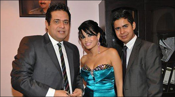 ملابس رحمة المثيرة تحرج الداعية الاسلامي عمرو خالد!! صورة رقم 4 ملابس رحمة المثيرة تحرج الداعية الاسلامي عمرو خالد!! صورة رقم 4