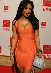 حرب ساخنة واتهامات متبادلة عبر مسلسلات اون لاين بين رانيا يوسف وروان الفؤاد صورة رقم 1 حرب ساخنة واتهامات متبادلة عبر مسلسلات اون لاين بين رانيا يوسف وروان الفؤاد صورة رقم 1