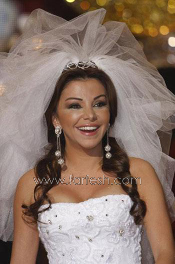 رزان مغربي: حسرة عليا وعلى شبابي الذي سيضيع بسبب اخي صورة رقم 8 رزان مغربي: حسرة عليا وعلى شبابي الذي سيضيع بسبب اخي صورة رقم 8