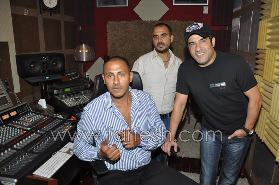 رضا يضع الهمسات واللمسات الأخيره على أغاني ألبومه القادم صورة رقم 7 رضا يضع الهمسات واللمسات الأخيره على أغاني ألبومه القادم صورة رقم 7