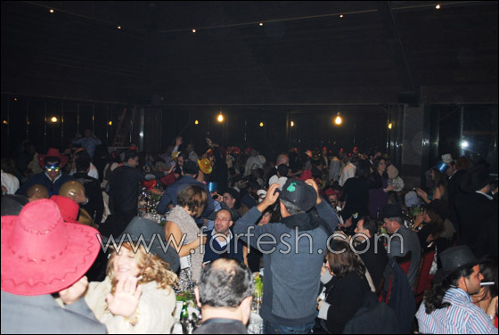 الفنان رضا يتألق في حفلات الميلاد ورأس السنة  صورة رقم 1