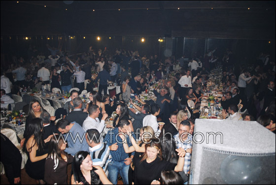 الفنان رضا يتألق في حفلات الميلاد ورأس السنة  صورة رقم 7