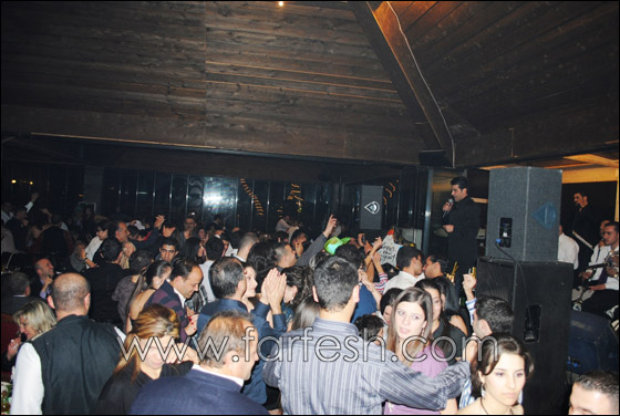 الفنان رضا يتألق في حفلات الميلاد ورأس السنة  صورة رقم 10