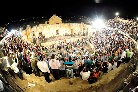 بالصور.. رولا سعد تقدم اجمل اغنياتها وسط تفاعل الجمهور في جرش! صورة رقم 12 بالصور.. رولا سعد تقدم اجمل اغنياتها وسط تفاعل الجمهور في جرش! صورة رقم 12