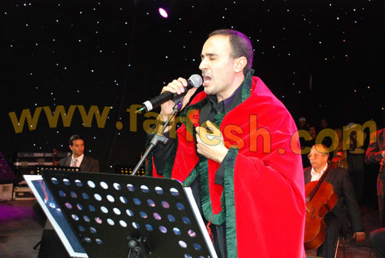 الرباعي: لا أغنّي لرئيس او ملك بل اغني فقط لنفسي ولمن يحبني!  صورة رقم 5