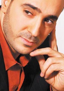 الرباعي: لا أغنّي لرئيس او ملك بل اغني فقط لنفسي ولمن يحبني!  صورة رقم 2