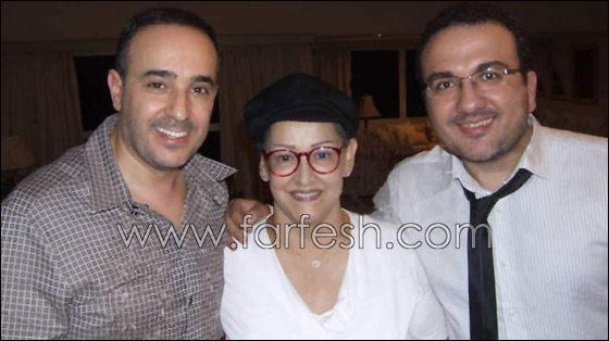 الصورة الاخيرة لوردة الجزائرية قبل وفاتها تجمعها بصابر الرباعي! صورة رقم 1