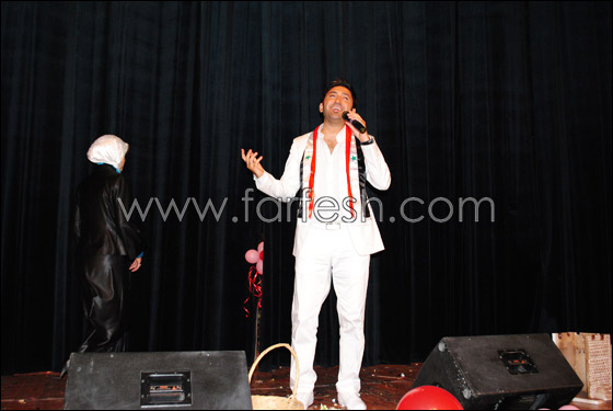 بالصور.. سامر غابرو يحتفل مع طلاب مدرسة المميزين صورة رقم 10 بالصور.. سامر غابرو يحتفل مع طلاب مدرسة المميزين صورة رقم 10