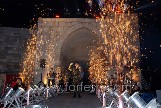 الفنان سامر كابرو يتألق في حفلات الاعياد المجيدة! صورة رقم 19 الفنان سامر كابرو يتألق في حفلات الاعياد المجيدة! صورة رقم 19