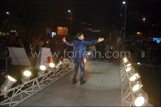 الفنان سامر كابرو يتألق في حفلات الاعياد المجيدة! صورة رقم 2 الفنان سامر كابرو يتألق في حفلات الاعياد المجيدة! صورة رقم 2