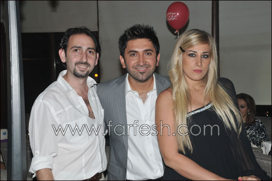 الفنان سامر كابرو يحتفل بعيد ميلاده ويقع بغرام احدى طالباته! صورة رقم 4 الفنان سامر كابرو يحتفل بعيد ميلاده ويقع بغرام احدى طالباته! صورة رقم 4