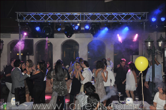 الفنان سامر كابرو يحتفل بعيد ميلاده ويقع بغرام احدى طالباته! صورة رقم 8 الفنان سامر كابرو يحتفل بعيد ميلاده ويقع بغرام احدى طالباته! صورة رقم 8