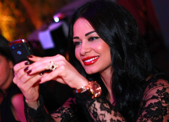 شذى حسون تحتفل بعيد ميلادها بحضور لفيف من الأصدقاء!!  صورة رقم 13