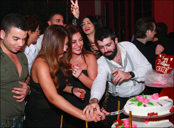 شذى حسون تحتفل بعيد ميلادها بحضور لفيف من الأصدقاء!!  صورة رقم 10