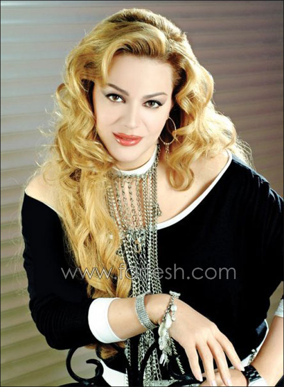 سوزان نجم الدين تشرح وجهة نظرها ازاء الديمقراطية! صورة رقم 5 سوزان نجم الدين تشرح وجهة نظرها ازاء الديمقراطية! صورة رقم 5