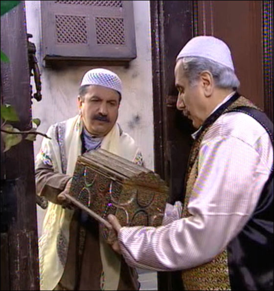 أبو حاتم: لن أتكلّم عن الزعيم حتى تعود المياه إلى مجاريها في سورية    صورة رقم 7