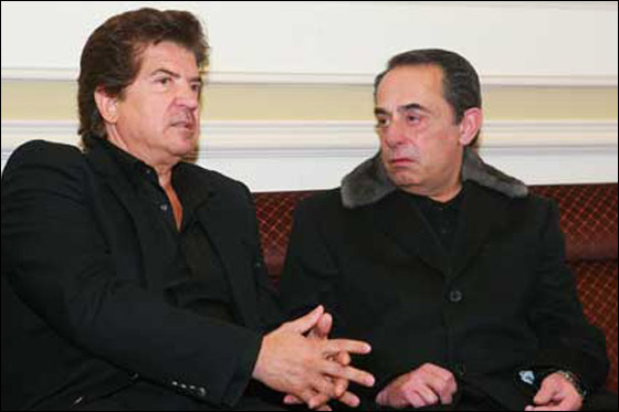 خلال عزاء اخيه.. وليد توفيق ينهي الخلاف بين الحلاني وشريف!!  صورة رقم 11