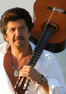 وليد توفيق: اعرف مغنية تحولت من فتاة ليل الى فنانة مشهورة!  صورة رقم 1