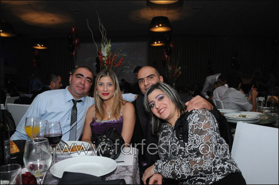 بالصور.. حفلة المطرب زهير فرنسيس بداية 2011! صورة رقم 22 بالصور.. حفلة المطرب زهير فرنسيس بداية 2011! صورة رقم 22