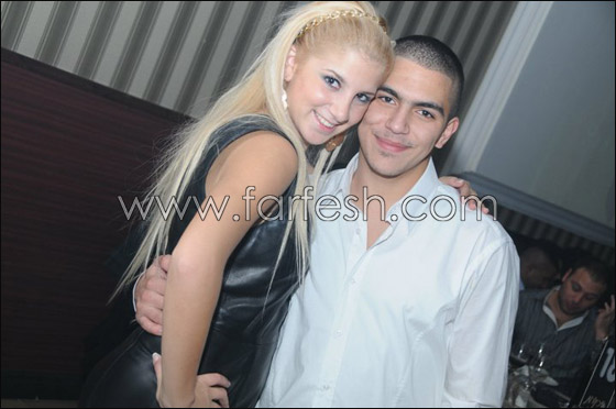 بالصور.. حفلة المطرب زهير فرنسيس بداية 2011! صورة رقم 20 بالصور.. حفلة المطرب زهير فرنسيس بداية 2011! صورة رقم 20