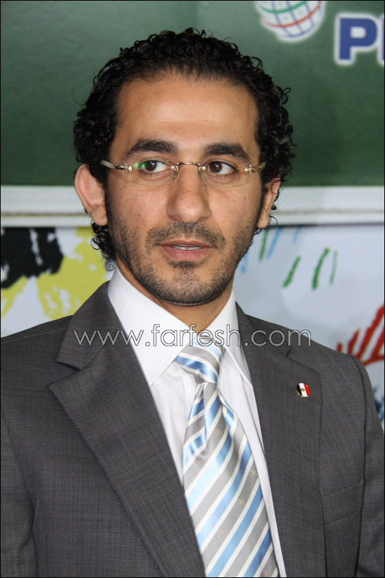 أحمد حلمي: عملي كسفيرا يقربني الى الله لانه يهدف للخير!! صورة رقم 6 أحمد حلمي: عملي كسفيرا يقربني الى الله لانه يهدف للخير!! صورة رقم 6